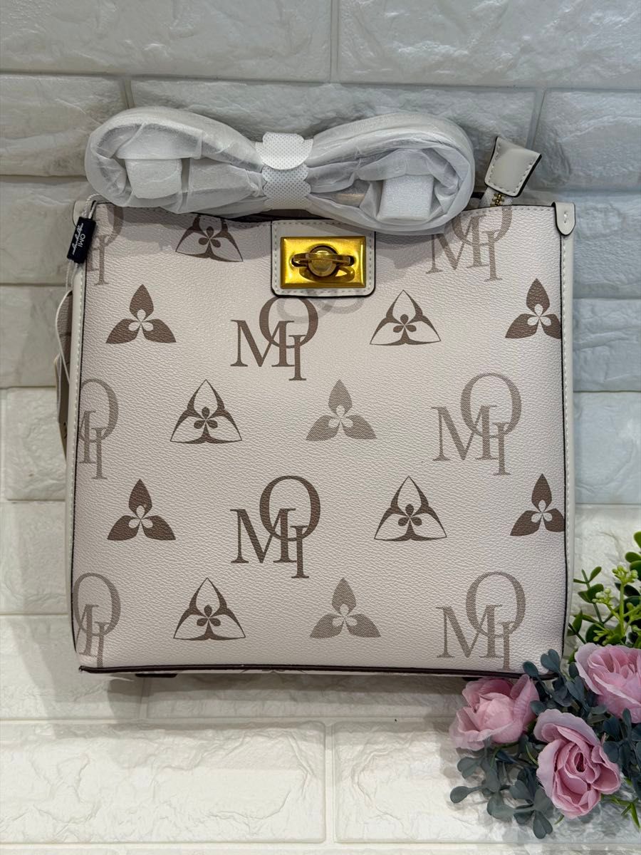 【OMI】 Logo-Print Tote Bag Shoulder Bag White