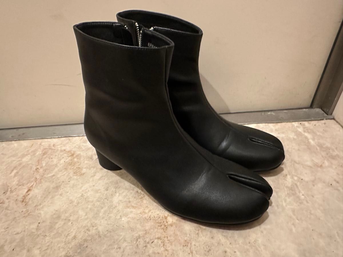 Tabi Boots